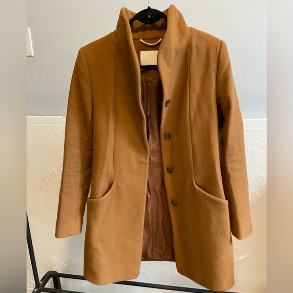 Basically new Aritzia cocoon coat! - Picture 2 of 4